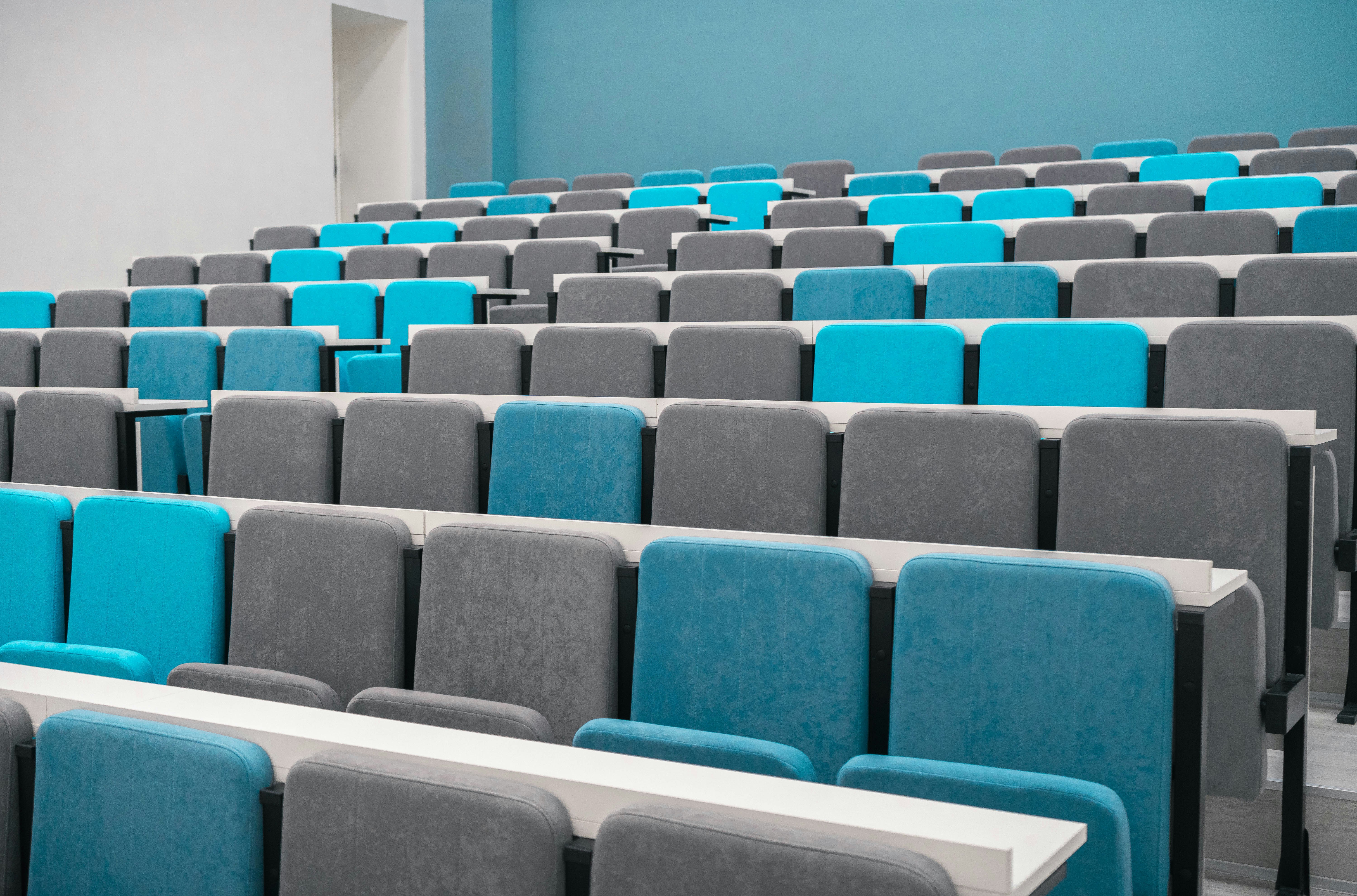 rut-miit-VNZY_6kR5as-unsplash